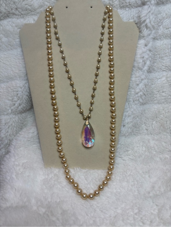 Jewelry - Champagne pearl necklace set incl teardrop Aurora Borealis crystal pendant